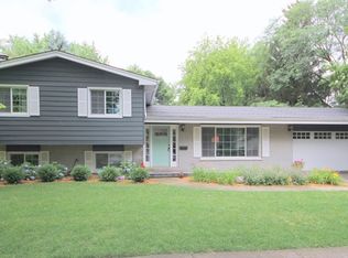 621 Dawes St, Libertyville, IL