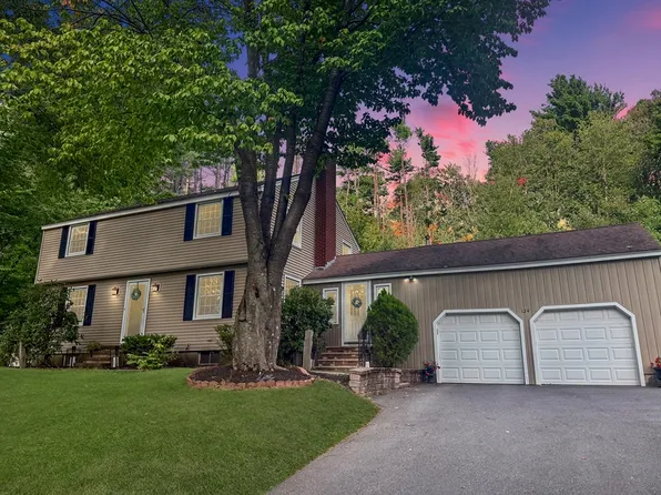 124 Hillside Rd, North Andover, MA 01845