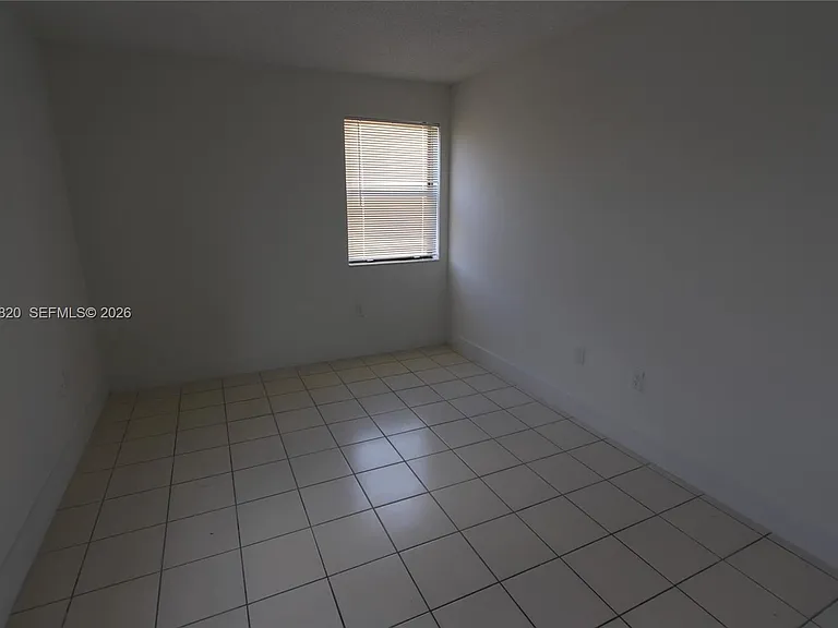 650 NW 114th Ave #202 — Photo 12