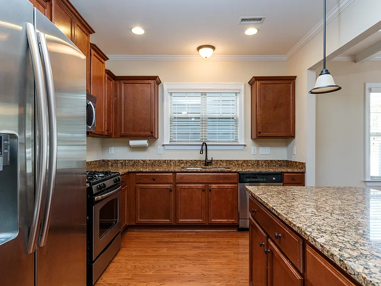 205 Roundhouse Ln — Photo 12