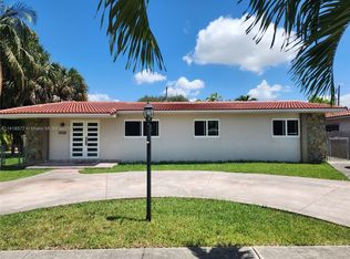 10495 SW 26th Ter, Miami, FL 33165