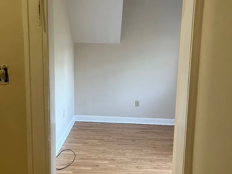 359 Walnut Ave SW — Photo 2