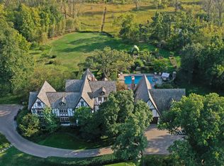 499 W Old Mill Rd, Lake Forest, IL 60045