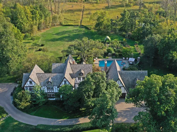 499 W Old Mill Rd, Lake Forest, IL 60045