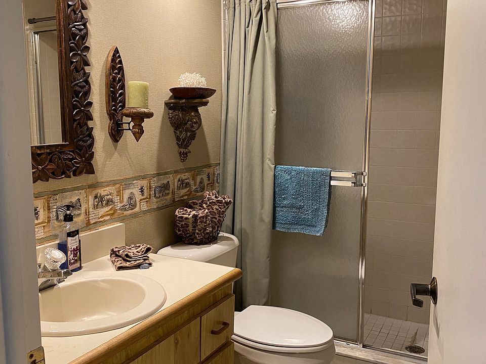 2nd Bathroom. Large Shower