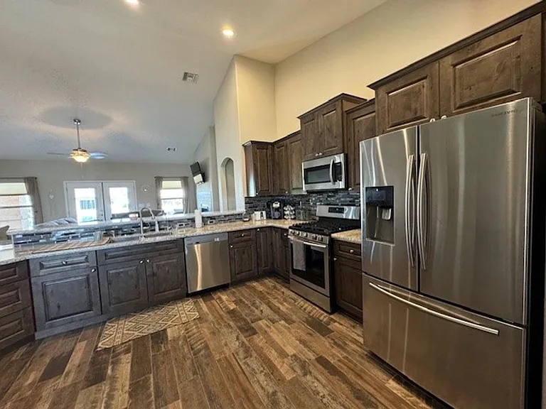 2061 E Lago Grande Pl — Photo 24