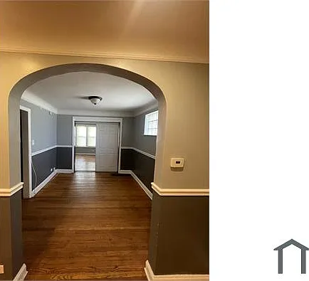3 bed, $2,000 — Photo 2
