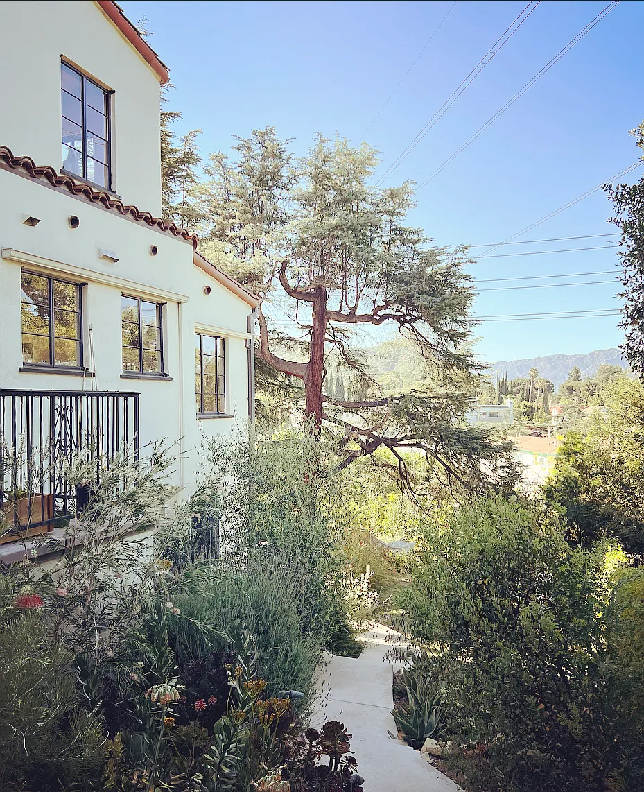 Arbolada Rd, Los Angeles — Photo 1