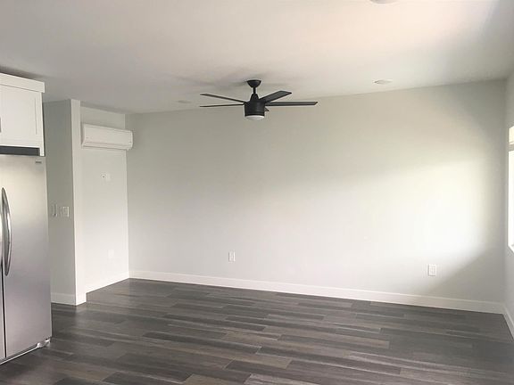 3rd image of 2030 Diamond St APT C