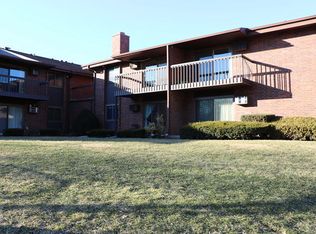 1250 Wisconsin St APT 101B, Lake Geneva, WI 53147