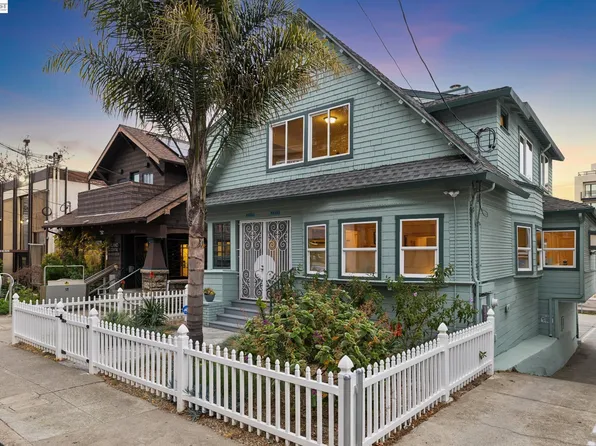 2834 Summit St, Oakland, CA 94609