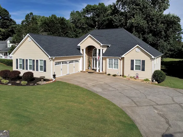 4010 Churchill Downs Dr, Gainesville, GA 30507