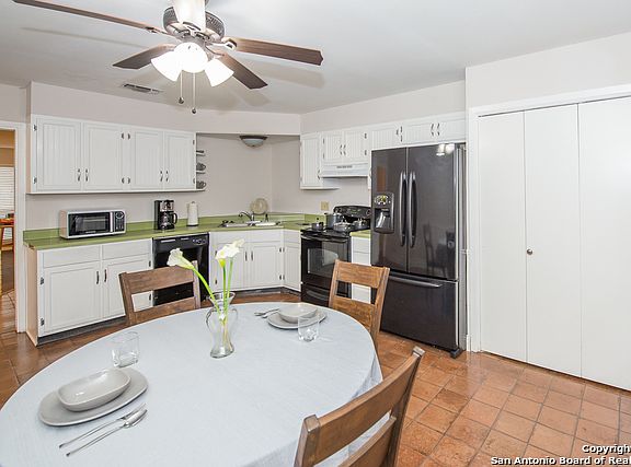 5th image of 105 Gladiola Ln