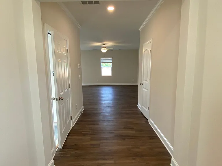 520 Access Dr — Photo 5
