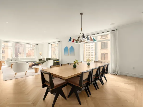 515 Park Avenue 6A image 1 of 12