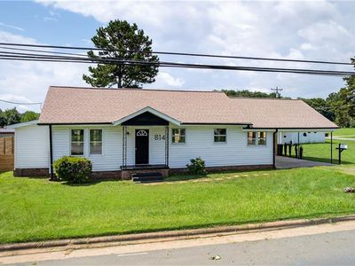 814 Burlington Ave, Gibsonville, NC, 27249
