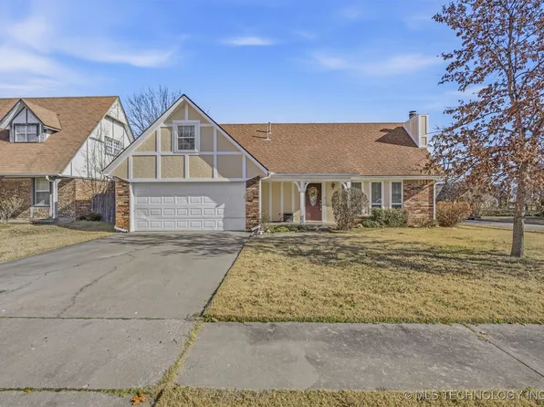 8329 N 118th East Ave, Owasso, OK 74055