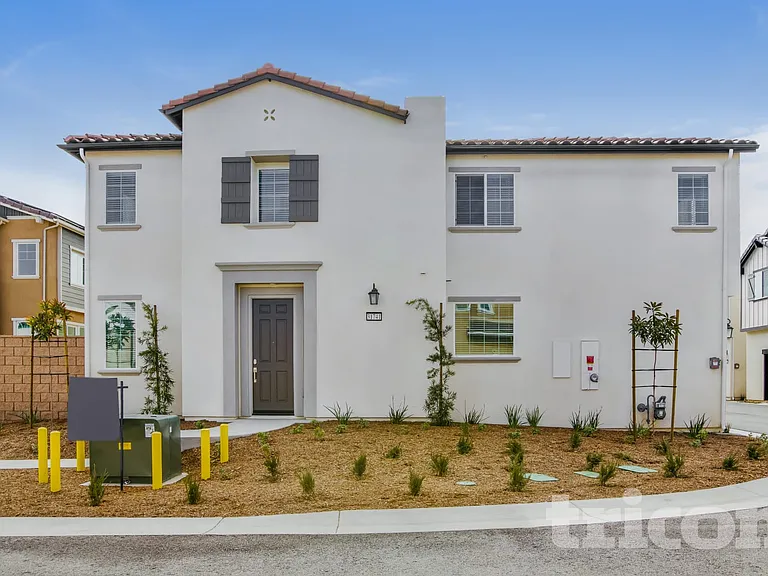 31741 Willowood Way — Photo 1