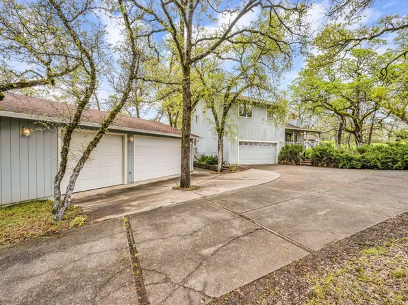 17516 Meadow View Court, Hidden Valley Lake, CA 95467