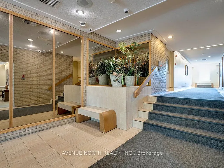 1100 Ambleside Dr #708 — Photo 3