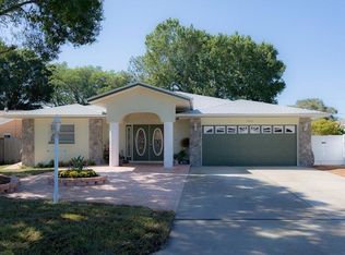9616 134th St, Seminole, FL 33776