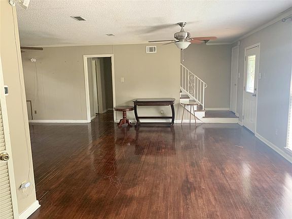 5th image of 3465 Starsdale St