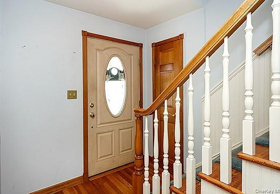 2nd image of 219 Lindbergh Street