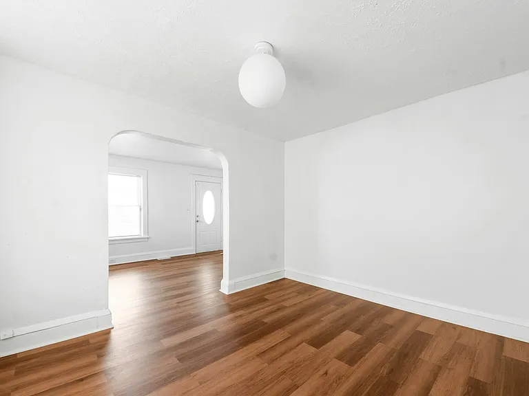 2048 W 105th St — Photo 1