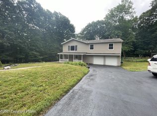 221 Glenoak Dr, East Stroudsburg, PA 18301