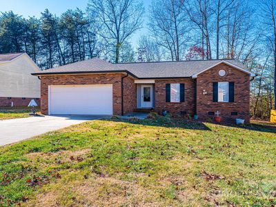 818 Gemcrest Dr NE, Conover, NC, 28613