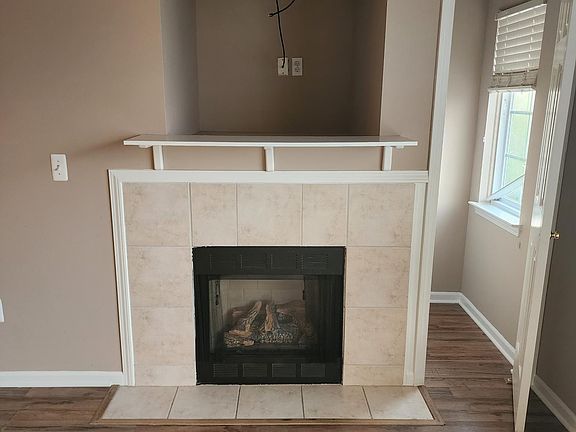 4th image of 5601 Twin Oaks Dr