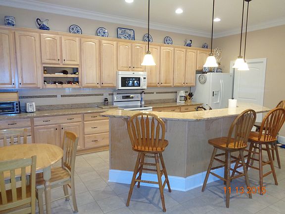 2nd image of 4984 Laryn Ln #Roanoke