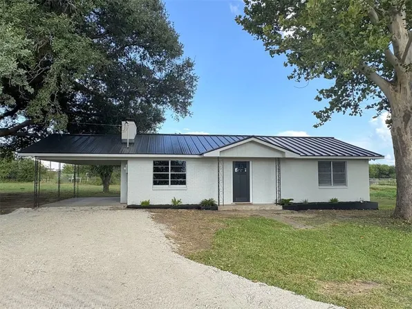 1304 County Road 215, Cameron, TX 76520