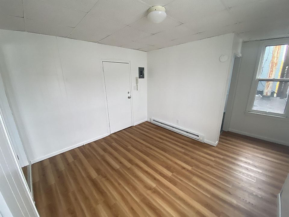 60 Chambersburg St, Gettysburg 4 Apartment Rentals Gettysburg, PA