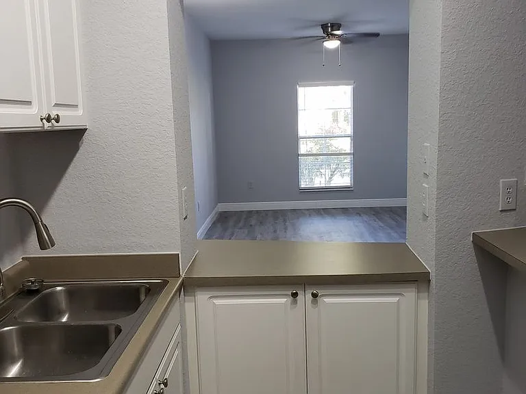 402 S Armenia Ave #114 — Photo 15