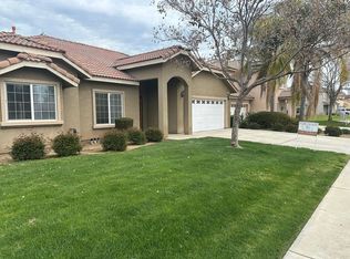 3066 Holt Ave, Sanger, CA 93657