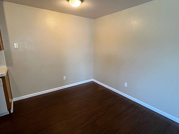 3rd image of 1015 N Wisconsin Way Unit B