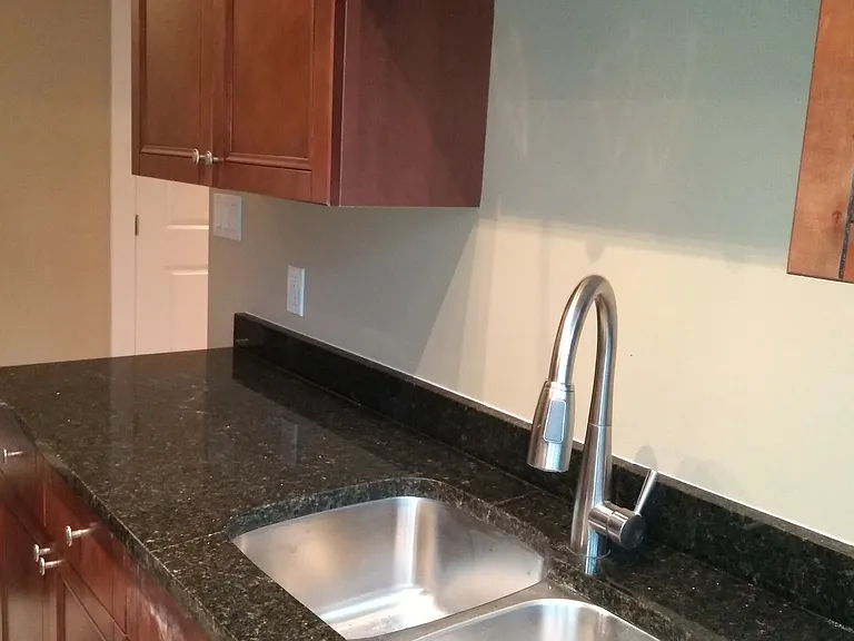 4850 Connaught Dr — Photo 9