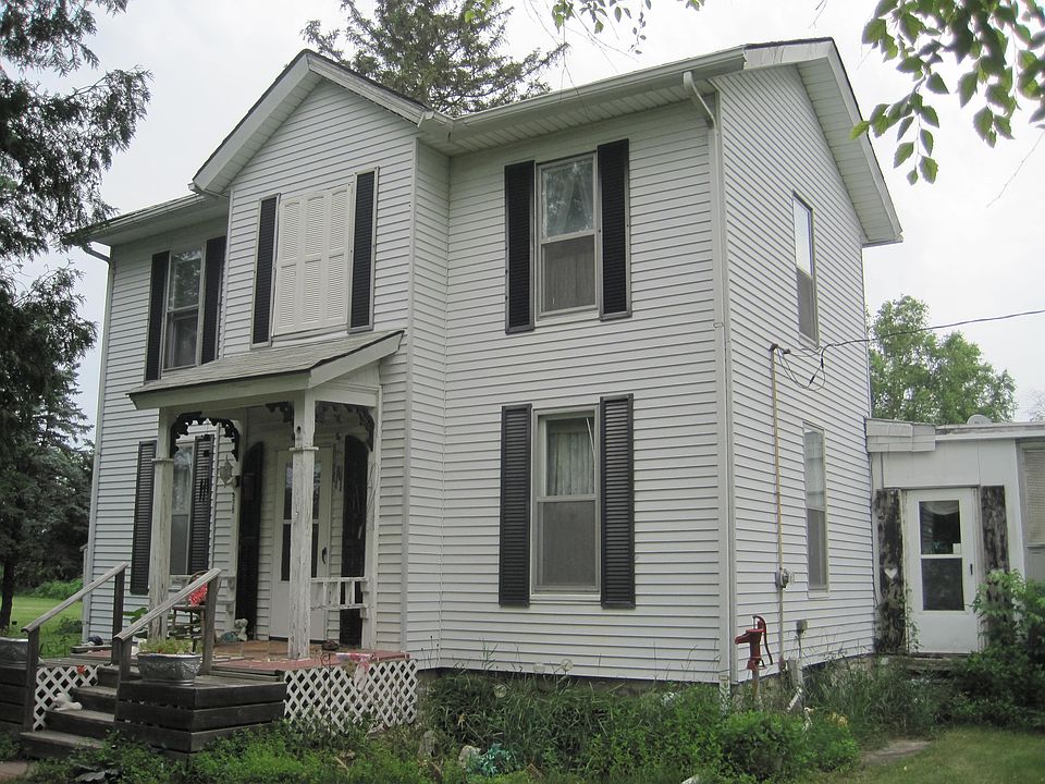 1st image of 928 246th Ave