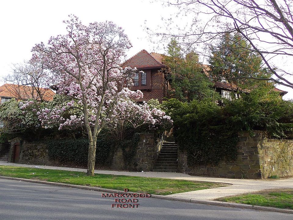 9 MARKWOOD ROAD
