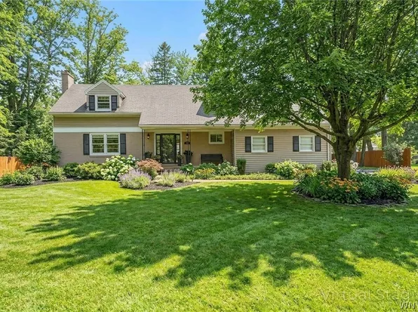 4280 Fairfield Dr, Williamsville, NY 14221