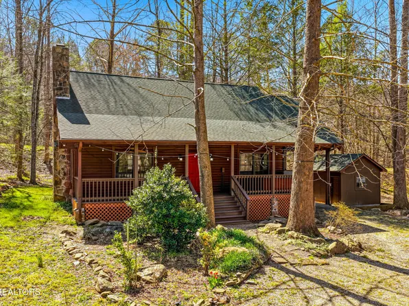 4432 E Scenic Dr, Gatlinburg, TN 37738