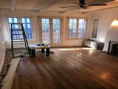 2nd image of 10535 S Hale Ave