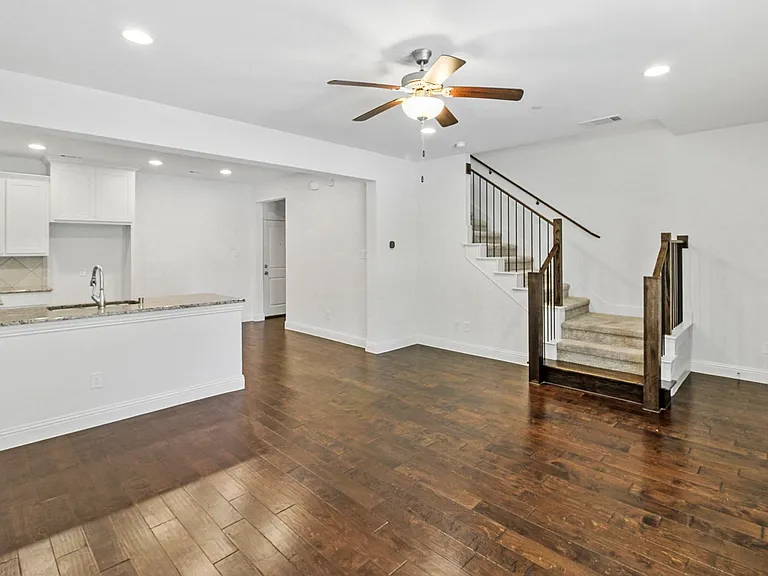 5208 McPherson Ln — Photo 3