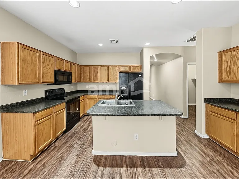 15342 W Morning Glory St — Photo 3