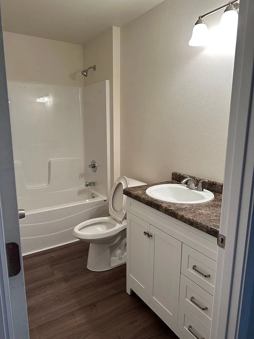 2 Bedroom Duplex — Photo 4