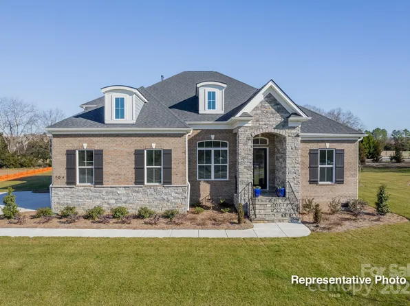 402 Turtleback Rdg, Matthews, NC 28104