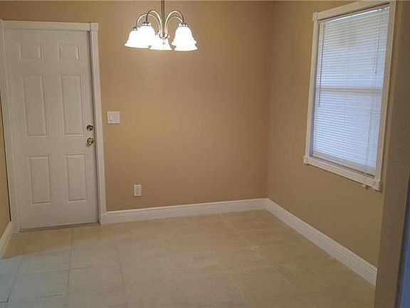 4th image of 750 Altura St