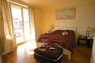 Rented by Realty Advisors Group