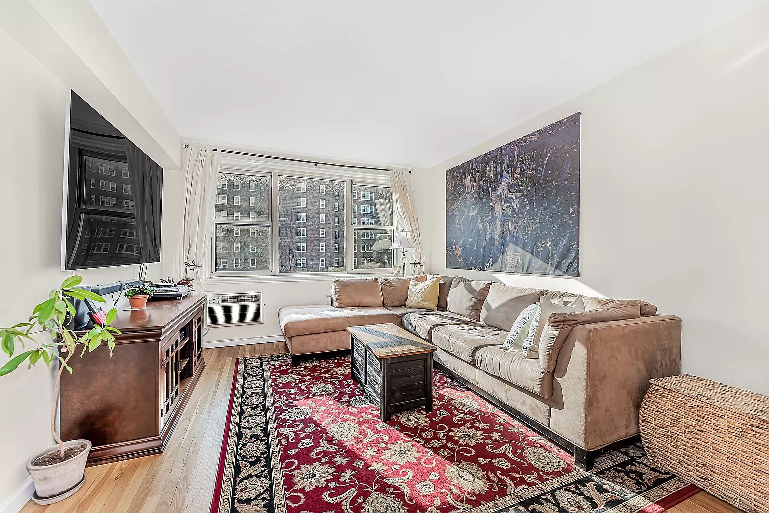 Burton James 629 Sofa Baci Living Room